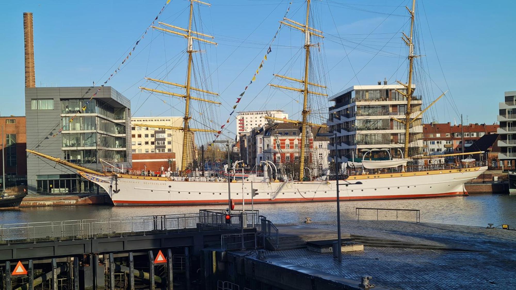 Ferienwohnung Neuer Hafen Marina Μπρέμερχαφεν Εξωτερικό φωτογραφία